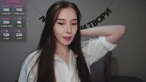 rocketsgirl online show from March 12, 2025, 8:41 am