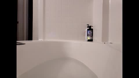 Snapshot of rockhardsurfers chatting on March 16, 2026, 6:06 am rockhardsurfers online show from March 16, 2026, 6:06 am