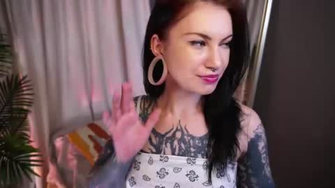 Snapshot of rocknsexx chatting on June 14, 2026, 4:53 pm Roxy online show from June 14, 2026, 4:53 pm