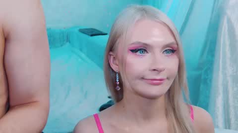 Lina and Den online show from February 26, 2026, 7:40 am