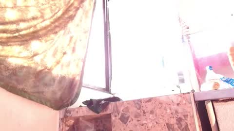 rocxi online show from April 16, 2026, 9:50 pm