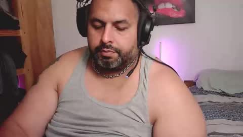 rodrixxx54 online show from March 10, 2026, 8:25 pm