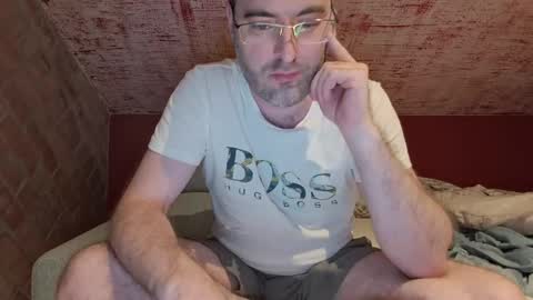 Snapshot of rogersand88 chatting on May 27, 2026, 10:07 pm rogersand88 online show from May 27, 2026, 10:07 pm