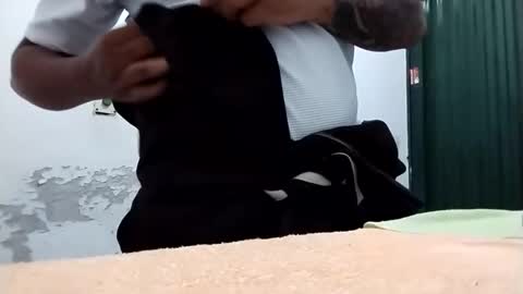 HOTSIMGLE online show from February 23, 2026, 2:42 am