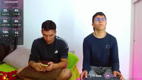 Snapshot of rolos_hot32 chatting on January 24, 2025, 6:46 pm rolos_hot32 online show from January 24, 2025, 6:46 pm