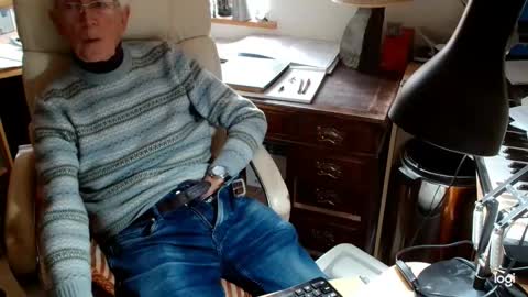 rolydawe online show from October 16, 2025, 10:05 am