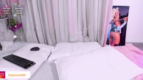 Snapshot of rolyloren chatting on January 30, 2025, 11:55 pm Marcela online show from January 30, 2025, 11:55 pm