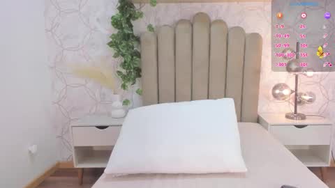   online show from December 14, 2025, 11:59 am