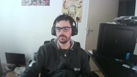 Snapshot of romainb72 chatting on December 16, 2024, 8:52 am romainb72 online show from December 16, 2024, 8:52 am