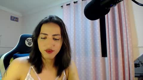 Snapshot of romalix chatting on January 16, 2025, 6:03 am charlotte online show from January 16, 2025, 6:03 am