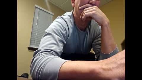 Snapshot of romanteeks chatting on December 8, 2024, 1:13 am romanteeks online show from December 8, 2024, 1:13 am