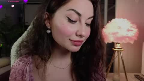 romanticsonya online show from April 21, 2026, 10:45 pm