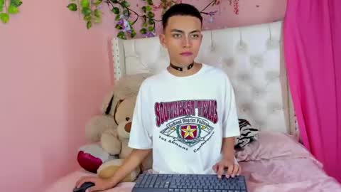 Snapshot of romeo_laurient chatting on July 2, 2026, 3:56 am ROMEO online show from July 2, 2026, 3:56 am