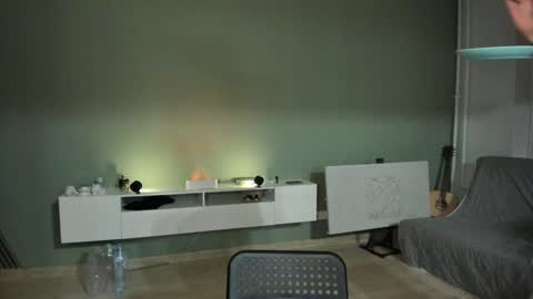 Snapshot of romeo_mercy chatting on December 8, 2024, 5:55 pm Romeo online show from December 8, 2024, 5:55 pm