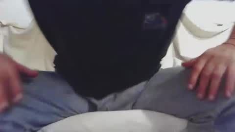 Snapshot of roney58 chatting on February 6, 2026, 9:34 am roney58 online show from February 6, 2026, 9:34 am