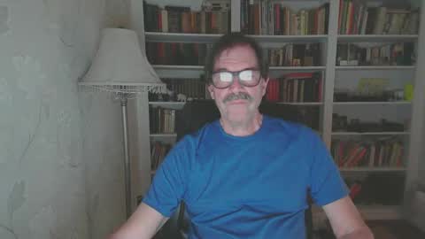 Snapshot of ronger69big chatting on January 10, 2025, 4:33 am RodgerDodger online show from January 10, 2025, 4:33 am