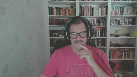 Snapshot of ronger69big chatting on January 16, 2025, 5:12 pm RodgerDodger online show from January 16, 2025, 5:12 pm
