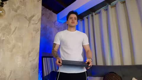 Ronny Colton online show from June 10, 2026, 12:04 pm
