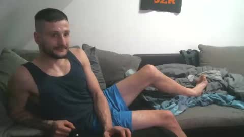Snapshot of ronnypotti34 chatting on December 31, 2024, 3:53 pm Ronny Potthoff online show from December 31, 2024, 3:53 pm
