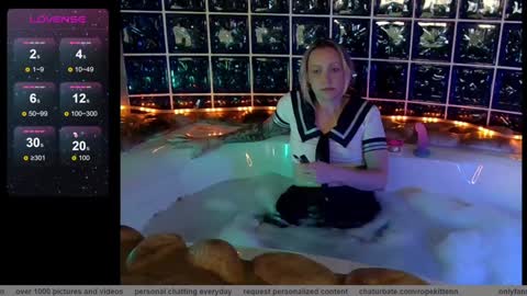Snapshot of ropekittenn chatting on December 21, 2024, 8:10 pm Ropekittenn online show from December 21, 2024, 8:10 pm