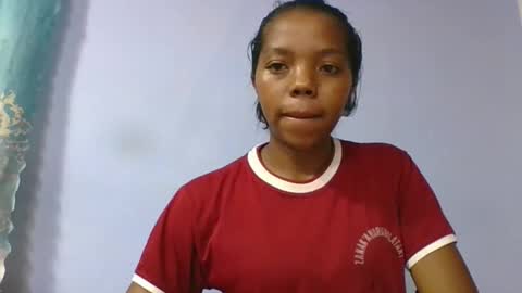 rosah225127 online show from April 9, 2026, 2:11 pm