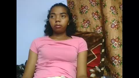 rosah225127 online show from April 20, 2026, 6:38 am