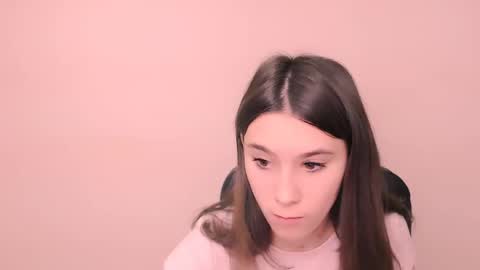 Rose online show from November 25, 2025, 7:52 am