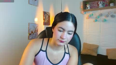 Snapshot of rosaliea chatting on June 12, 2026, 5:17 am R O S A L I A online show from June 12, 2026, 5:17 am