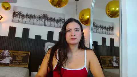 Snapshot of rosaliea chatting on June 24, 2026, 4:33 am R O S A L I A online show from June 24, 2026, 4:33 am