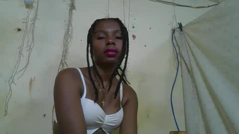 Rosalinda online show from May 6, 2026, 6:52 am