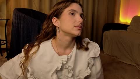Snapshot of rosalvaulman chatting on May 15, 2026, 5:31 pm Kylie online show from May 15, 2026, 5:31 pm