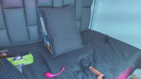 rosana_gomez online show from October 4, 2025, 3:26 am