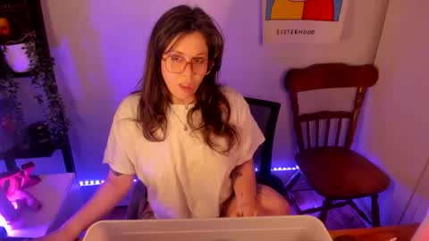 Snapshot of rose257044 chatting on March 22, 2026, 2:42 pm rose257044 online show from March 22, 2026, 2:42 pm