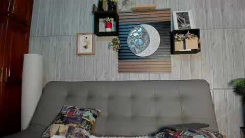 Rose online show from June 19, 2026, 2:32 pm