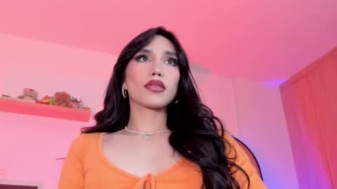 Snapshot of rose__saenz chatting on October 19, 2025, 10:54 pm Rose Saenz online show from October 19, 2025, 10:54 pm