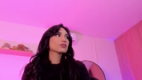 Snapshot of rose__saenz chatting on November 15, 2025, 6:37 pm Rose Saenz online show from November 15, 2025, 6:37 pm