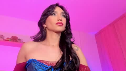 Rose Saenz online show from November 19, 2025, 8:31 pm