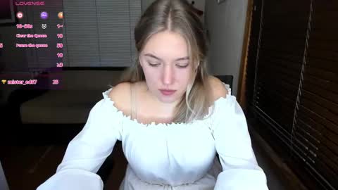 Snapshot of rose_brooks chatting on December 29, 2024, 7:22 pm Rose but u can call me princess online show from December 29, 2024, 7:22 pm