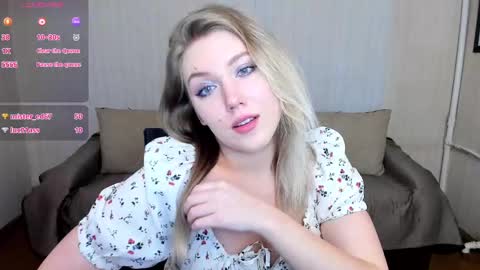 Snapshot of rose_brooks chatting on January 30, 2025, 8:10 pm Rose but u can call me princess online show from January 30, 2025, 8:10 pm