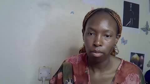 Snapshot of rose_idah chatting on January 6, 2026, 4:32 pm Rosey online show from January 6, 2026, 4:32 pm