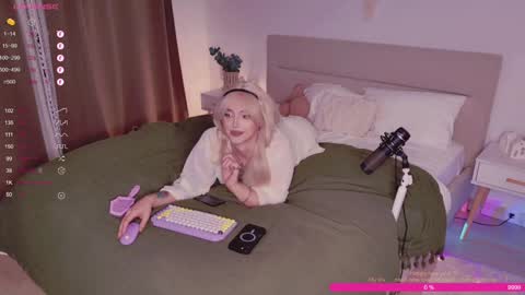 Snapshot of rose_monarch chatting on December 26, 2024, 9:37 pm Rose    online show from December 26, 2024, 9:37 pm