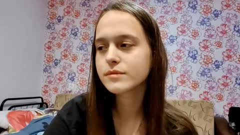 Sophie online show from November 26, 2025, 5:19 am