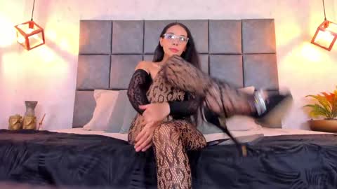 roseaurora online show from May 19, 2026, 10:32 am
