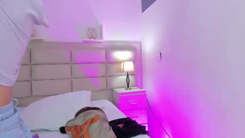 Rose online show from February 21, 2025, 7:43 pm