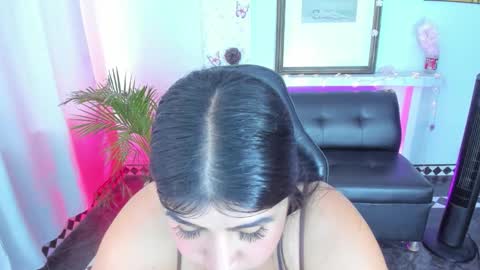 rose online show from October 3, 2025, 2:25 pm