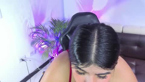 rose online show from October 14, 2025, 7:58 pm