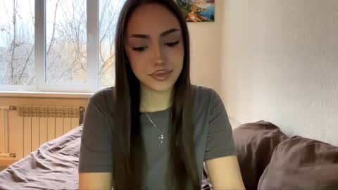 Mimi online show from November 7, 2025, 12:05 pm