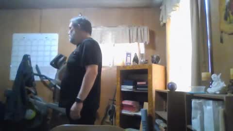 Snapshot of rosepanda chatting on February 27, 2025, 7:58 pm Lost4gain online show from February 27, 2025, 7:58 pm