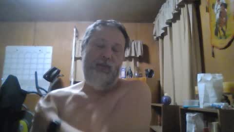 Snapshot of rosepanda chatting on March 3, 2025, 8:49 am Lost4gain online show from March 3, 2025, 8:49 am