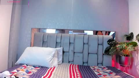 Rose online show from February 18, 2026, 4:52 am